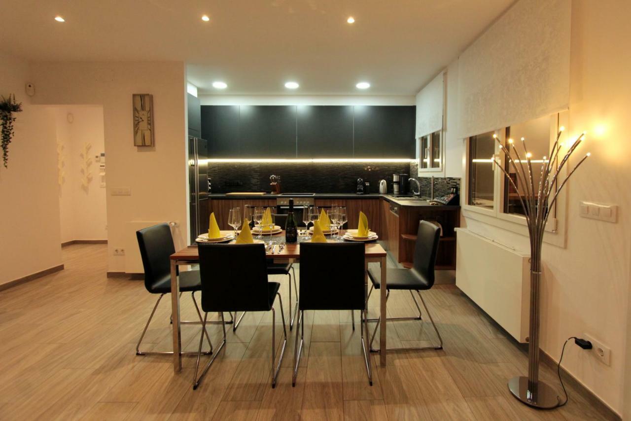 Leon Inmo Villa Magna - 12262 Empuriabrava Extérieur photo